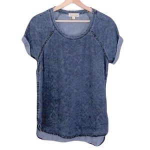 Anthropologie Cloth & Stone Chambray Blue Animal Print Tencel Short Sleeve Top